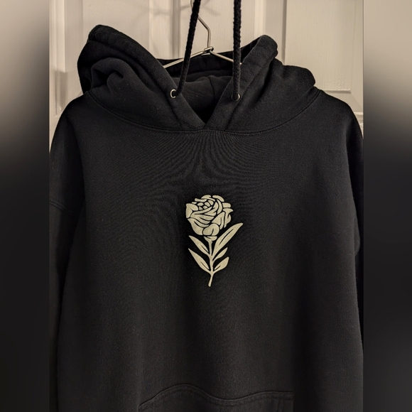 " Graves Into Gardens " Skeleton and Rose Screen print Hoodie - Picture 2 of 4
